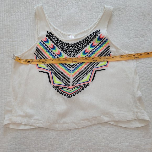 Xhilaration Boho Crop Tank Southwest Embroidery Gause Loose Button Back Target - Picture 2 of 6